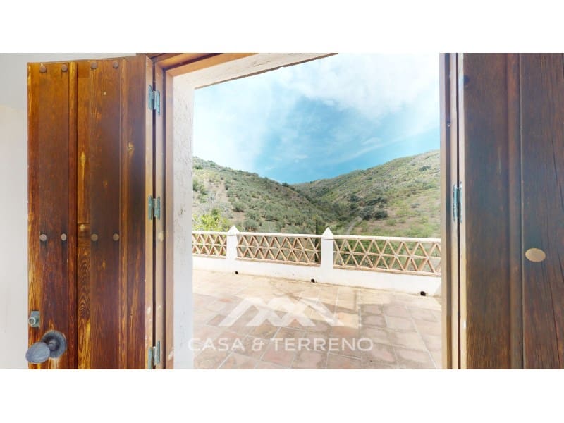 5 soveværelse Villa til salg i Sedella med swimmingpool garage - € 398.000 (Ref: 5669148)