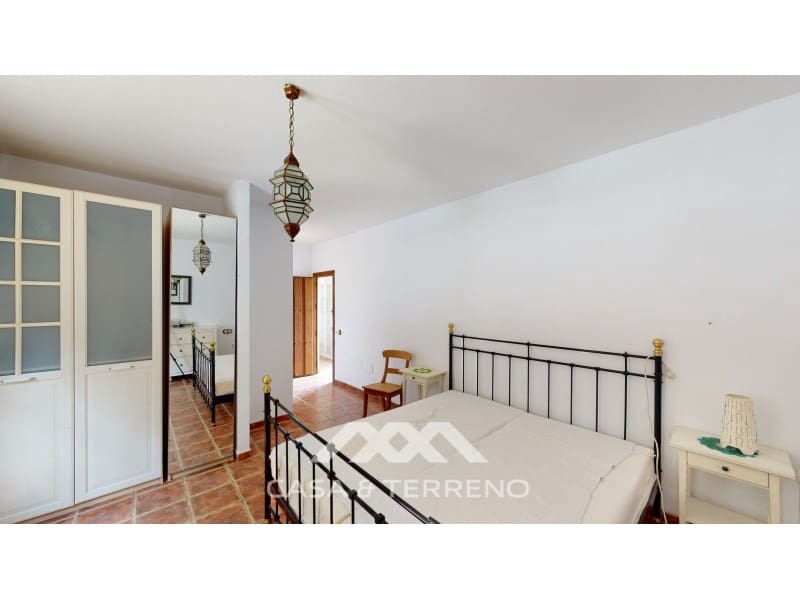 5 soveværelse Villa til salg i Sedella med swimmingpool garage - € 398.000 (Ref: 5669148)