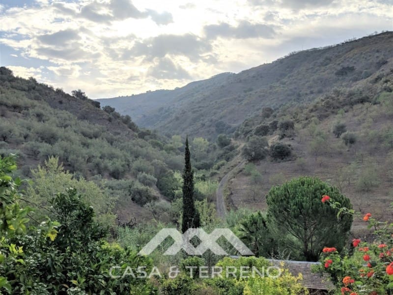 5 soveværelse Villa til salg i Sedella med swimmingpool garage - € 398.000 (Ref: 5669148)