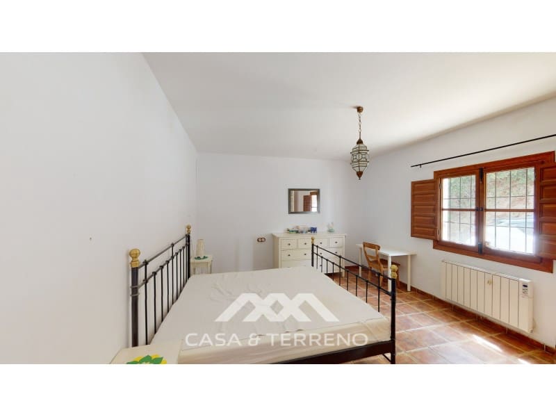 5 soveværelse Villa til salg i Sedella med swimmingpool garage - € 398.000 (Ref: 5669148)