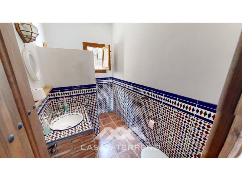 5 soveværelse Villa til salg i Sedella med swimmingpool garage - € 398.000 (Ref: 5669148)