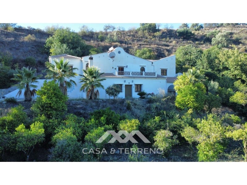 5 soveværelse Villa til salg i Sedella med swimmingpool garage - € 398.000 (Ref: 5669148)