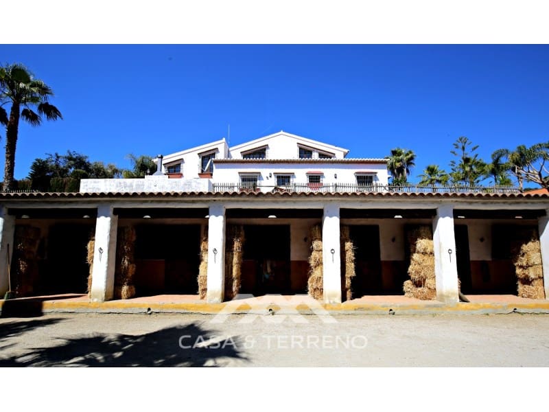 9 makuuhuone Huvila myytävänä paikassa Frigiliana mukana uima-altaan - 3 200 000 € (Ref: 6095955)