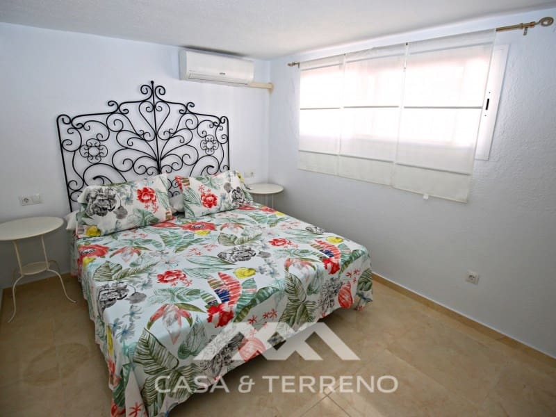 3 chambre Villa/Maison à vendre à Caleta de Velez avec piscine garage - 650 000 € (Ref: 6119589)