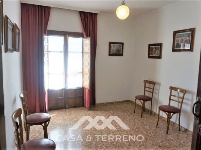 14 makuuhuone Paritalo myytävänä paikassa Periana - 279 000 € (Ref: 6214943)