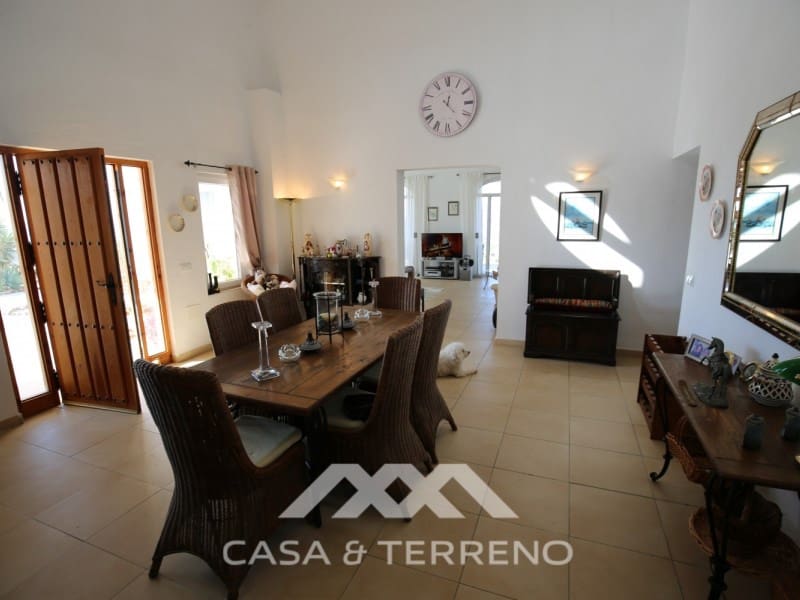 4 sypialnia Willa na sprzedaż w Alcaucin - 449 000 € (Ref: 6597825)