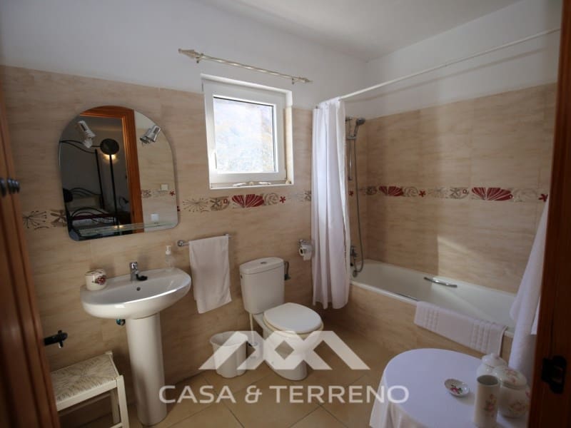 4 sypialnia Willa na sprzedaż w Alcaucin - 449 000 € (Ref: 6597825)