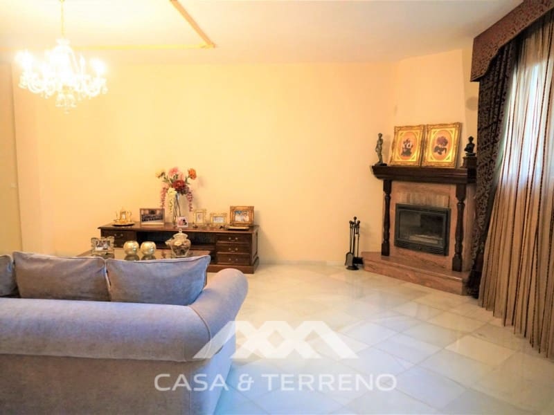 5 chambre Villa/Maison à vendre à Velez-Malaga - 446 000 € (Ref: 6610985)