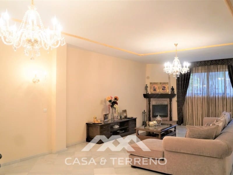 5 chambre Villa/Maison à vendre à Velez-Malaga - 446 000 € (Ref: 6610985)
