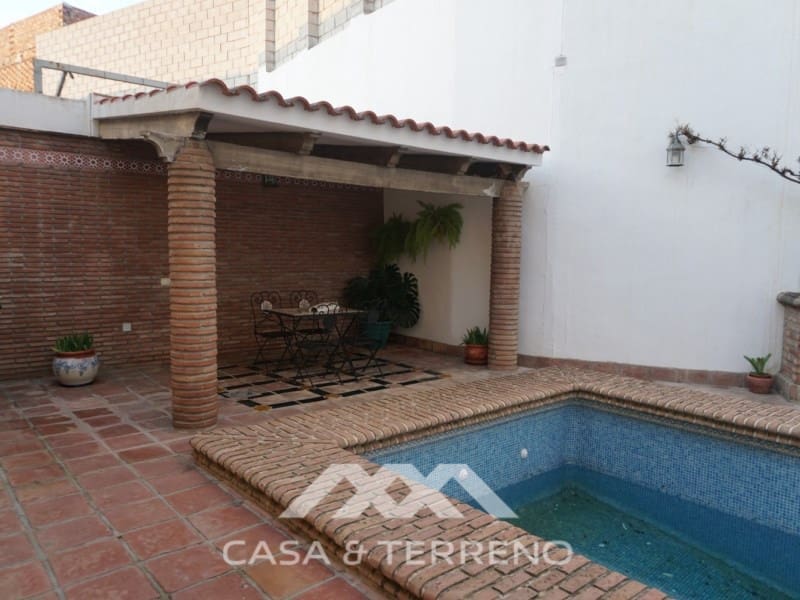 5 chambre Villa/Maison à vendre à Velez-Malaga - 446 000 € (Ref: 6610985)