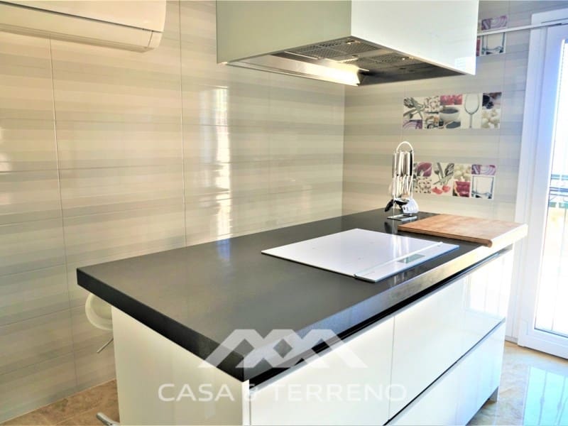 3 slaapkamer Villa te koop in Torre del Mar met zwembad garage - € 796.000 (Ref: 6627950)