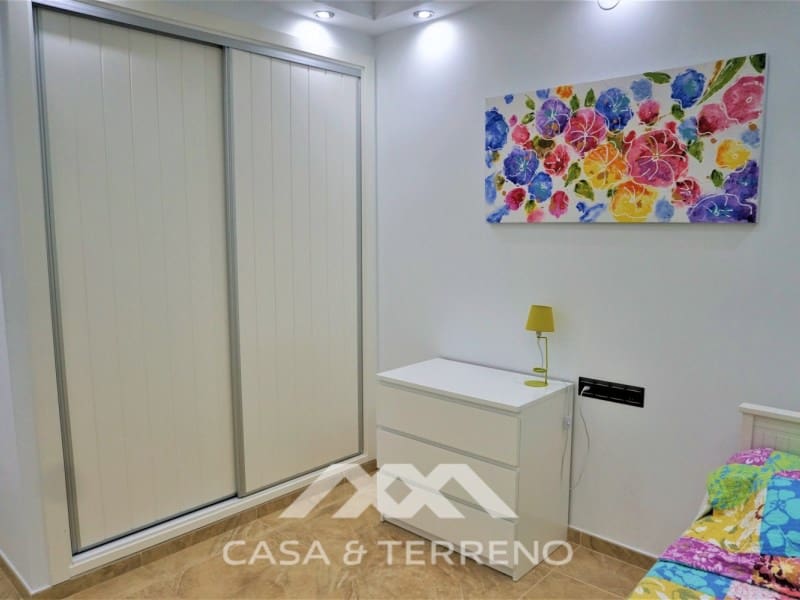 3 slaapkamer Villa te koop in Torre del Mar met zwembad garage - € 796.000 (Ref: 6627950)