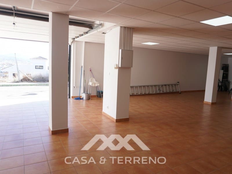 3 slaapkamer Villa te koop in Torre del Mar met zwembad garage - € 796.000 (Ref: 6627950)