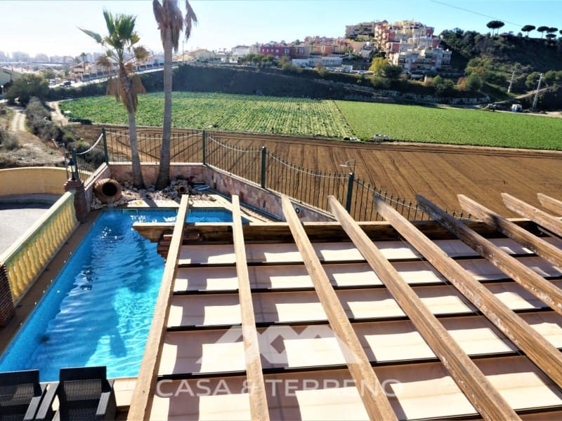 3 slaapkamer Villa te koop in Torre del Mar met zwembad garage - € 796.000 (Ref: 6627950)