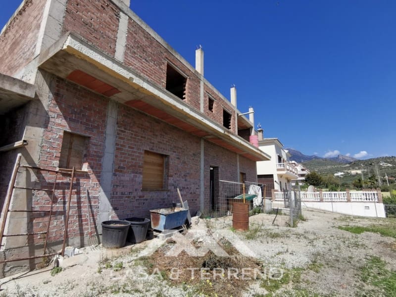 6 sovrum Villa till salu i Alcaucin med garage - 260 000 € (Ref: 6817969)