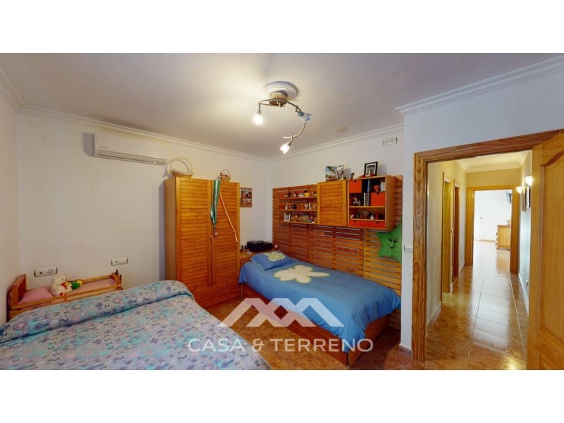 6 sypialnia Willa na sprzedaż w Alcaucin z basenem garażem - 674 500 € (Ref: 6817970)