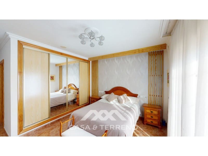 6 sypialnia Willa na sprzedaż w Alcaucin z basenem garażem - 674 500 € (Ref: 6817970)