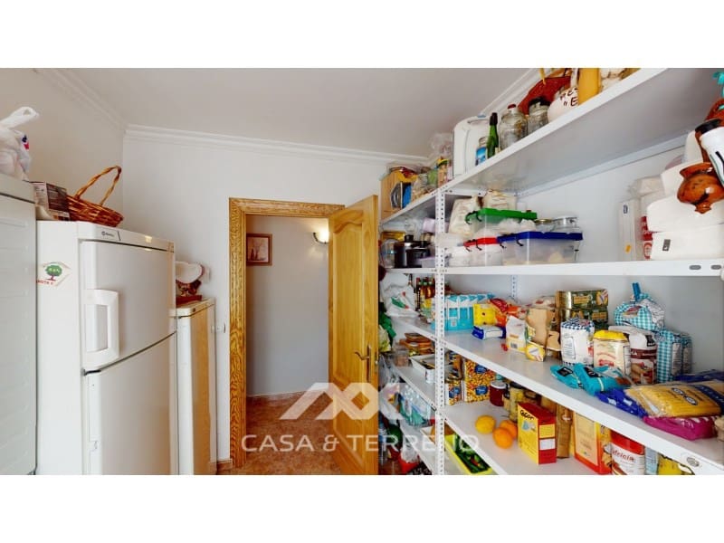 6 sypialnia Willa na sprzedaż w Alcaucin z basenem garażem - 674 500 € (Ref: 6817970)