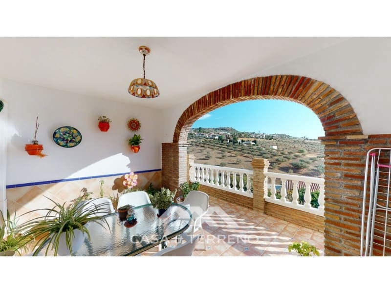 6 sypialnia Willa na sprzedaż w Alcaucin z basenem garażem - 674 500 € (Ref: 6817970)