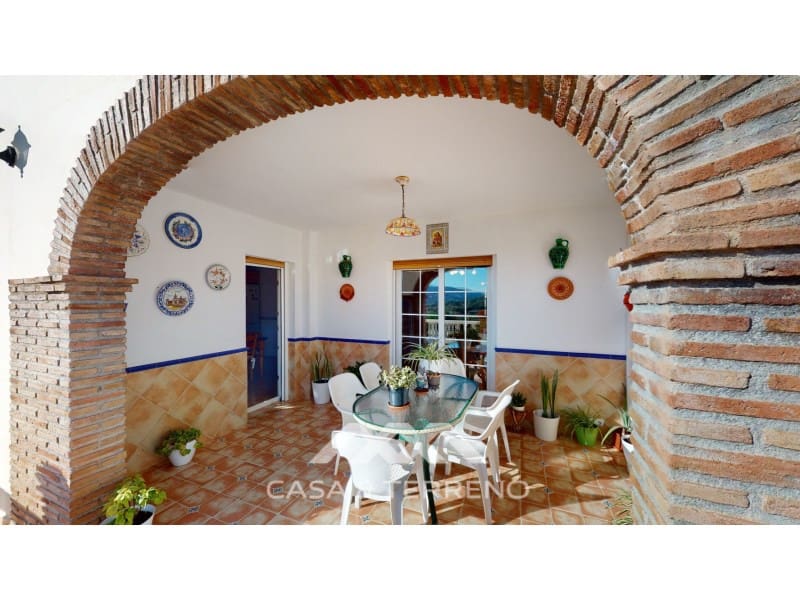 6 sypialnia Willa na sprzedaż w Alcaucin z basenem garażem - 674 500 € (Ref: 6817970)