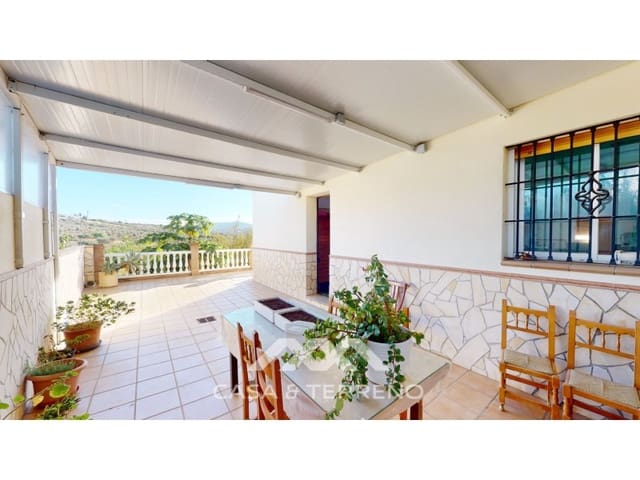 6 sypialnia Willa na sprzedaż w Alcaucín z basenem garażem - 674 500 € (Ref: 6817970)