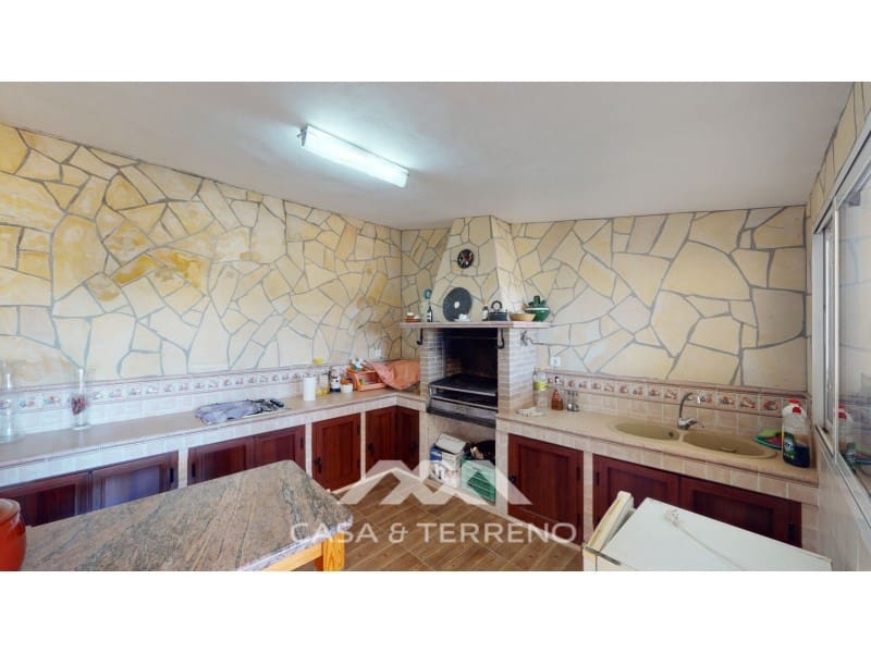 6 sypialnia Willa na sprzedaż w Alcaucin z basenem garażem - 674 500 € (Ref: 6817970)