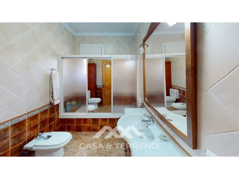 6 sypialnia Willa na sprzedaż w Alcaucin z basenem garażem - 674 500 € (Ref: 6817970)