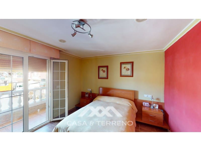 6 sypialnia Willa na sprzedaż w Alcaucin z basenem garażem - 674 500 € (Ref: 6817970)