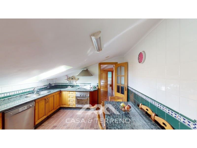 6 sypialnia Willa na sprzedaż w Alcaucin z basenem garażem - 674 500 € (Ref: 6817970)