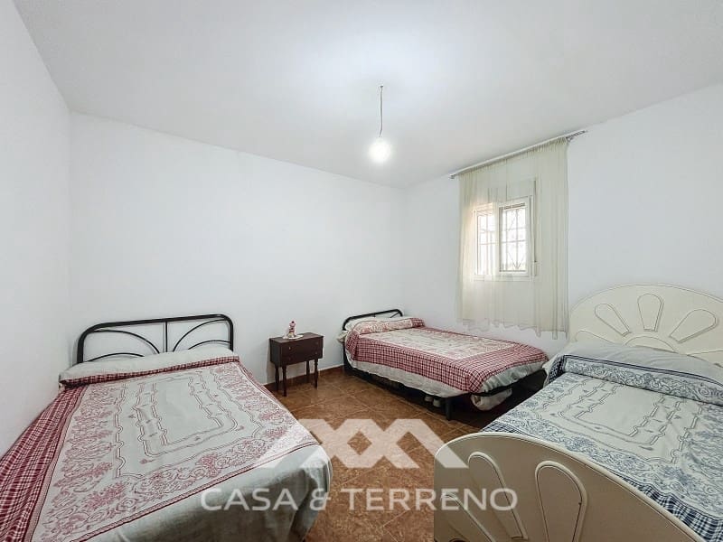 4 soveværelse Finca/Landehus til salg i Alcaucin - € 245.000 (Ref: 6983847)