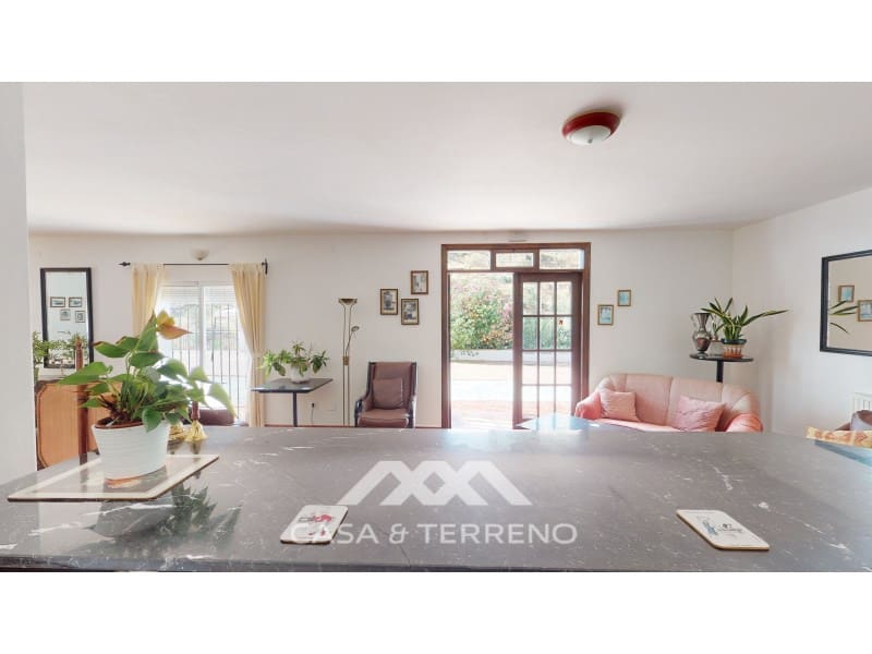 7 soverom Villa til salgs i Macharaviaya med svømmebasseng - € 995 000 (Ref: 7057123)