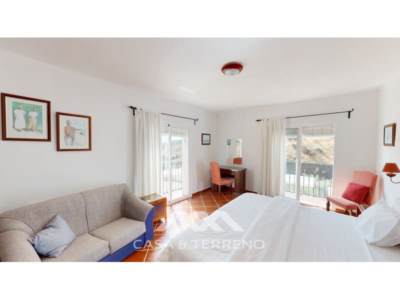 7 soverom Villa til salgs i Macharaviaya med svømmebasseng - € 995 000 (Ref: 7057123)