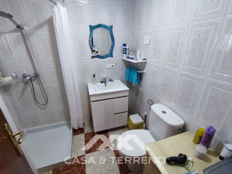 6 soveværelse Villa til salg i Vinuela med swimmingpool - € 349.000 (Ref: 7117339)