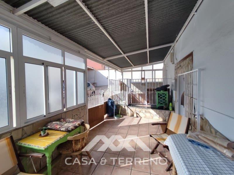 6 soveværelse Villa til salg i Vinuela med swimmingpool - € 349.000 (Ref: 7117339)