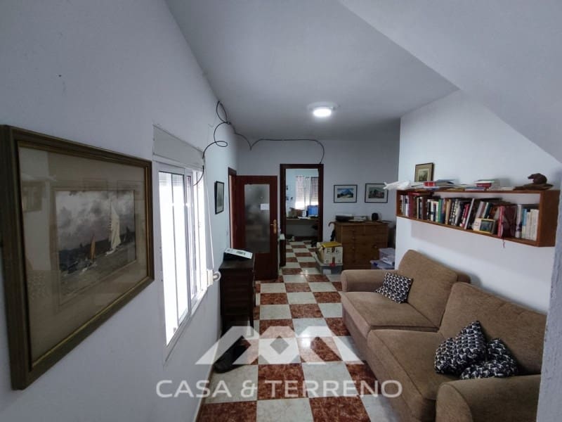 6 soveværelse Villa til salg i Vinuela med swimmingpool - € 349.000 (Ref: 7117339)