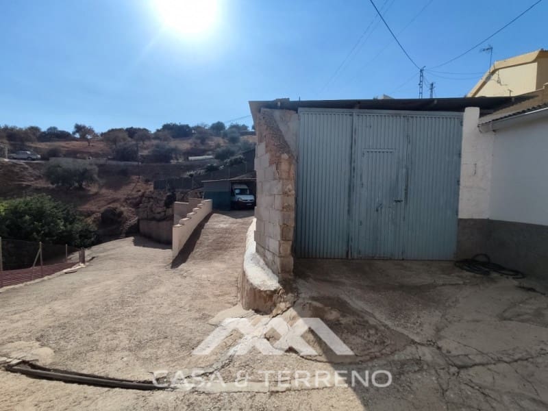 6 soveværelse Villa til salg i Vinuela med swimmingpool - € 349.000 (Ref: 7117339)