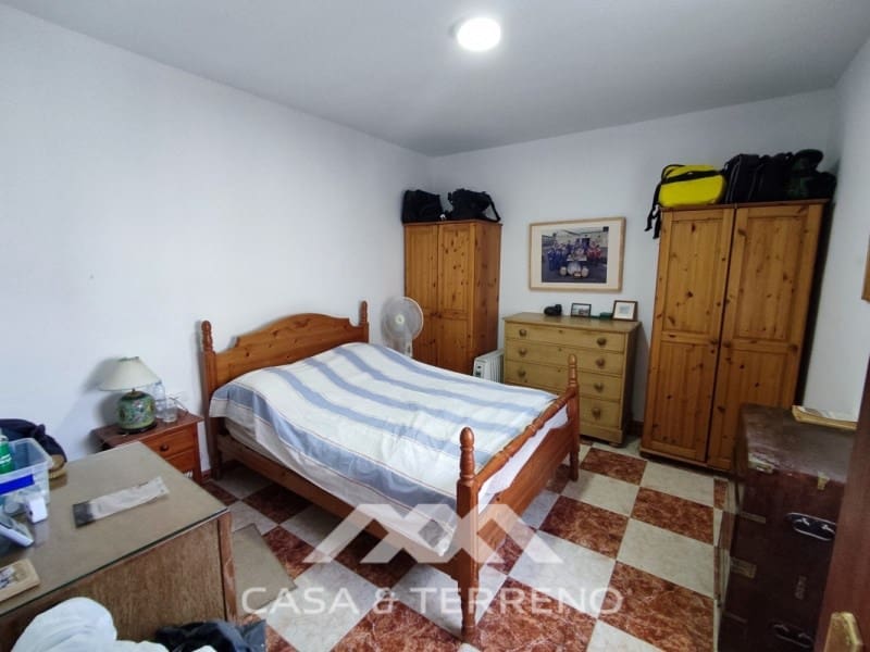 6 soveværelse Villa til salg i Vinuela med swimmingpool - € 349.000 (Ref: 7117339)