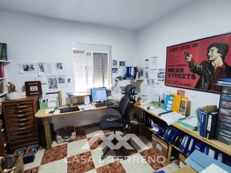 6 soveværelse Villa til salg i Vinuela med swimmingpool - € 349.000 (Ref: 7117339)