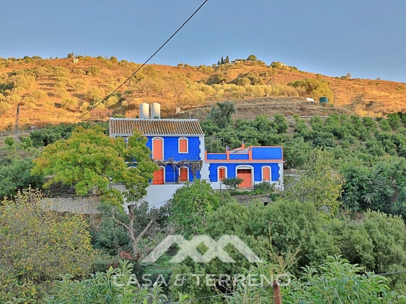 3 bedroom Villa for sale in Archez with pool garage - € 837,795 (Ref: 7258496)