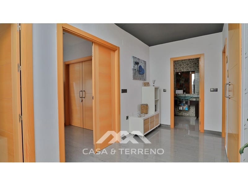 4 soverom Villa til salgs i Alfarnate med garasje - € 300 000 (Ref: 7283721)