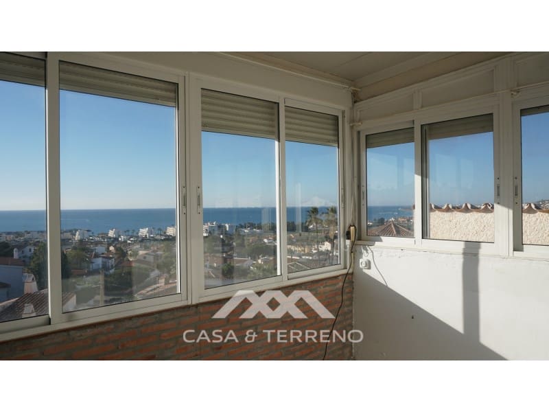 10 chambre Villa/Maison à vendre à Caleta de Velez avec garage - 585 000 € (Ref: 7379637)