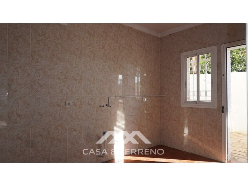 10 chambre Villa/Maison à vendre à Caleta de Velez avec garage - 585 000 € (Ref: 7379637)