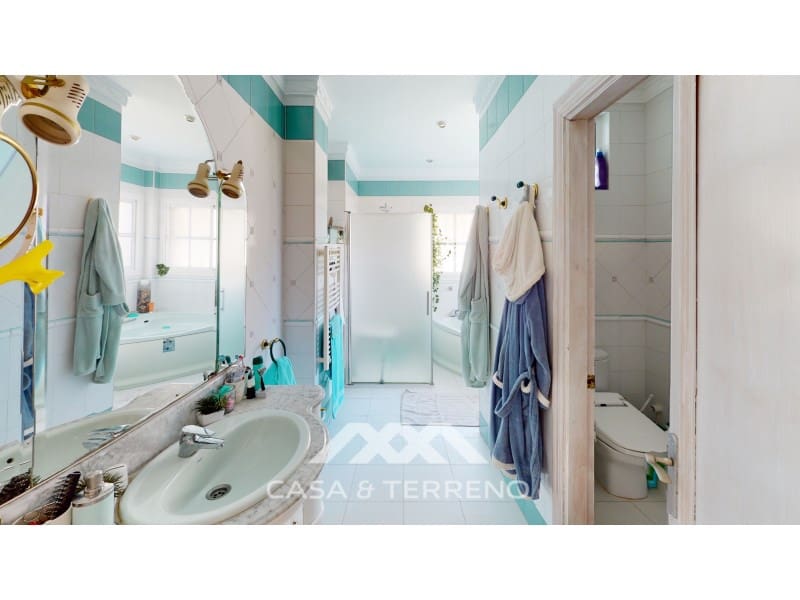 8 soveværelse Villa til salg i Torrox-Costa med swimmingpool - € 1.200.000 (Ref: 7387984)