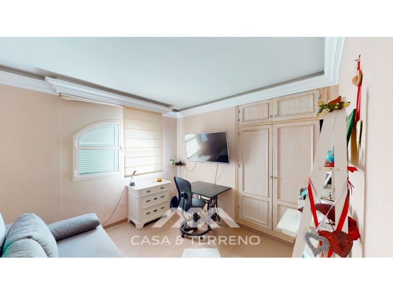 8 soveværelse Villa til salg i Torrox-Costa med swimmingpool - € 1.200.000 (Ref: 7387984)