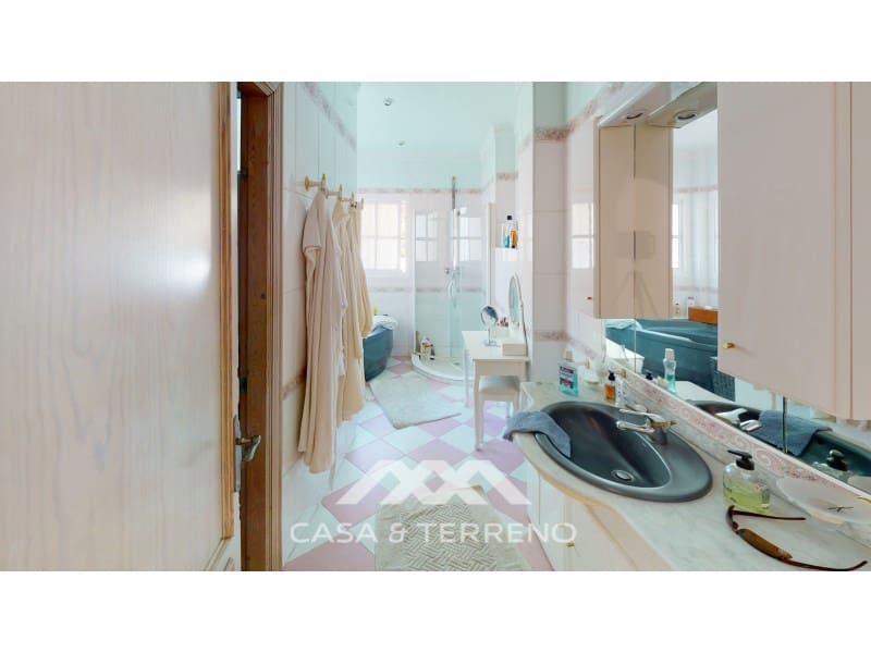 8 soveværelse Villa til salg i Torrox-Costa med swimmingpool - € 1.200.000 (Ref: 7387984)