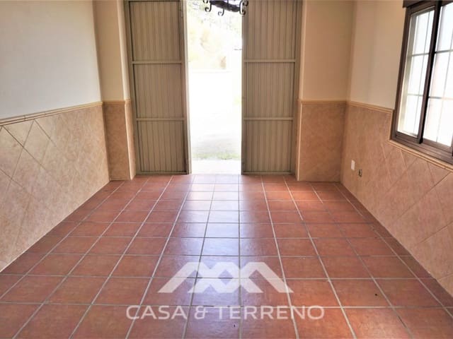 4 sovrum Villa till salu i Sayalonga med pool garage - 584 000 € (Ref: 7411000)