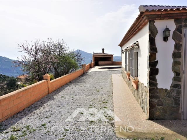 4 sovrum Villa till salu i Sayalonga med pool garage - 584 000 € (Ref: 7411000)