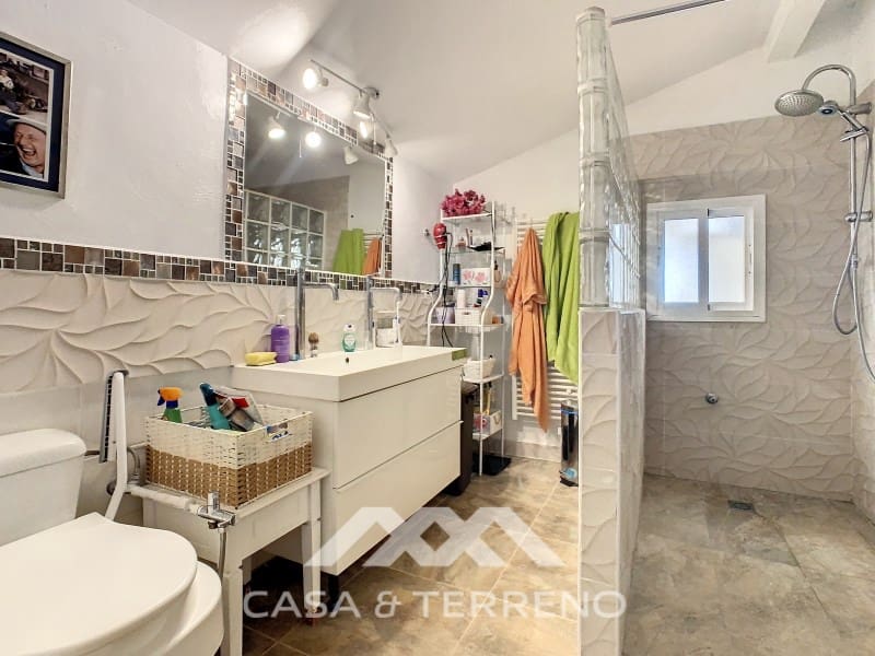 3 soveværelse Villa til salg i Arenas med swimmingpool - € 439.000 (Ref: 7438742)