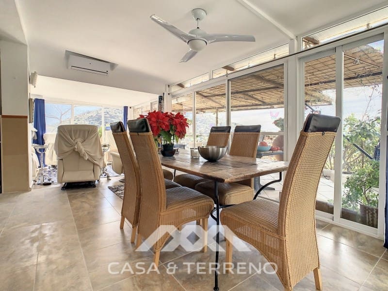 3 soveværelse Villa til salg i Arenas med swimmingpool - € 439.000 (Ref: 7438742)