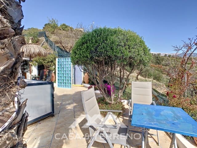 3 soverom Villa til salgs i Arenas med svømmebasseng - € 439 000 (Ref: 7438742)